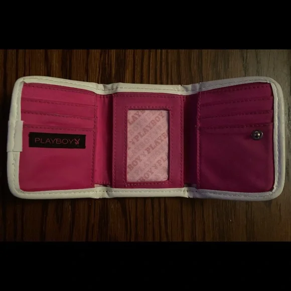Playboy Wallet - Picture 2 of 3